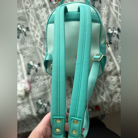 Robin Hood Saves Maid Marian Loungefly bag - Picture 7 of 15